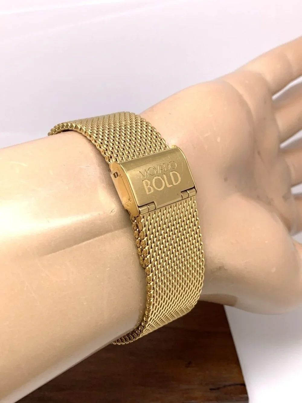 Movado Men's Watch 3600588 Bold Gold Dial Swiss Quartz Steel Mesh Bracelet 42mm